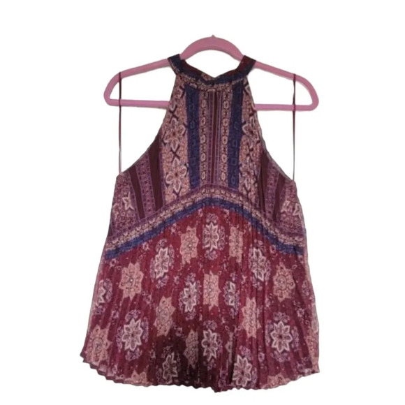 Lily White size large red and blue pleated boho style tank excellent condition - Picture 1 of 4